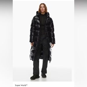 Super puff long black